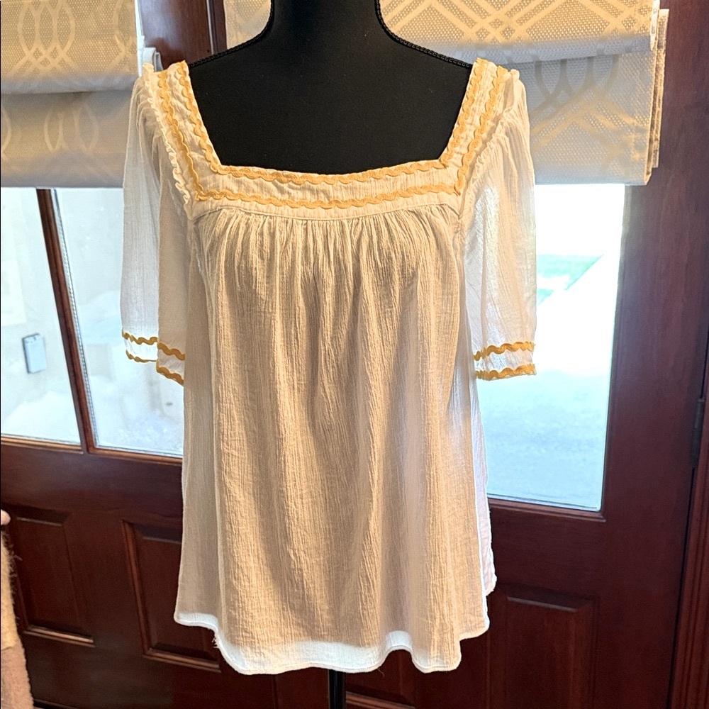 Draper James White and Yellow Women's Top
